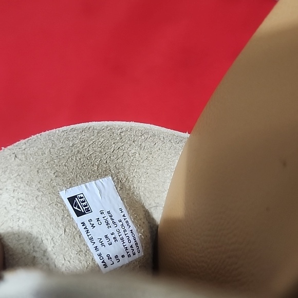 Reef Women's Metallic Gold Slide Sandals - Picture 10 of 10